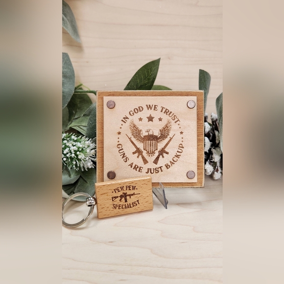 2A 2nd Amendment Decorative Sign & Bonus Keychain - Picture 3 of 9